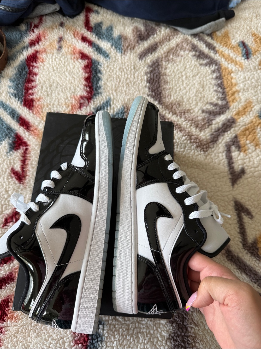 Jordan Black and White Low-Top Patent Leather Sneakers - Picture 5 of 6